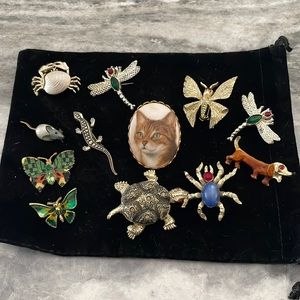 Group of 12 vintage animal pins brooches